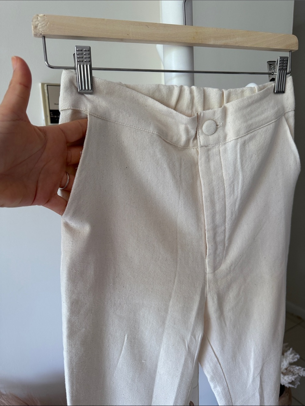 LA TROUPE Tulum Linen Blend Flare Pants Ivory Boho Resort Coastal Quiet Luxury - Picture 9 of 11